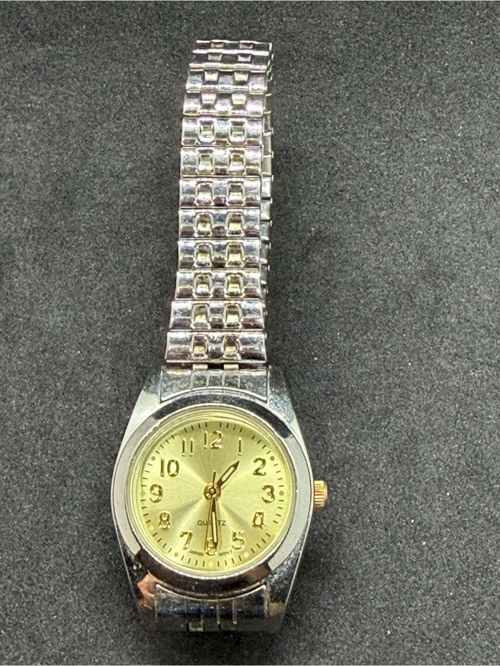 Classic Gold-Tone Dial Silver Elastic Link Bracelet Watch New Battery Glow Hands